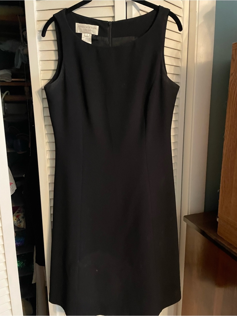 Jones New York Black Sleeveless Midi Sheath Dress